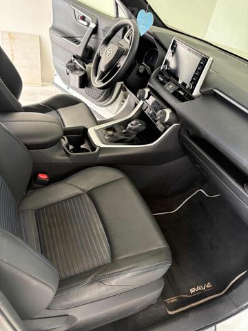 טויוטה RAV4