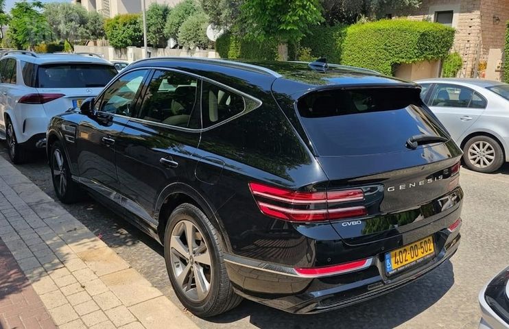 ג'נסיס GV80