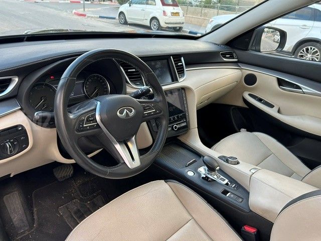 אינפיניטי QX50
