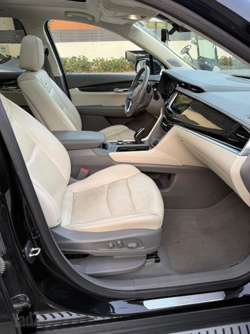 קאדילק XT6