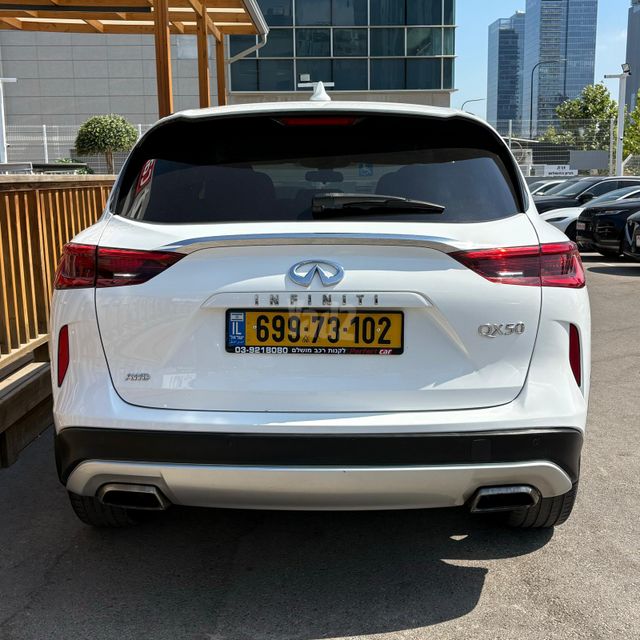 אינפיניטי QX50