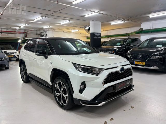 טויוטה RAV4