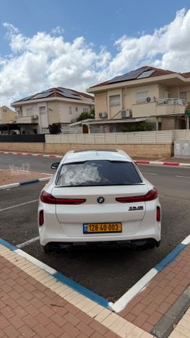 ב מ וו X6 M