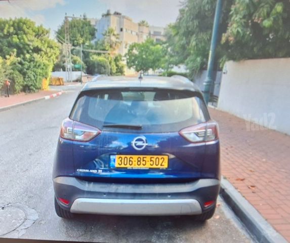 אופל קרוסלנד X