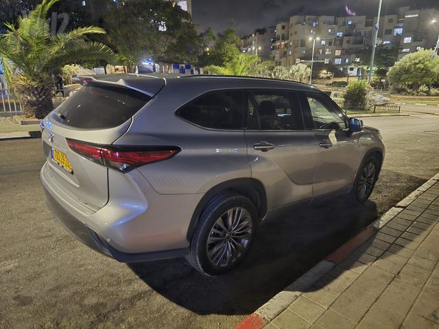 טויוטה היילנדר