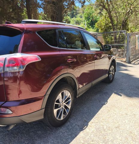 טויוטה RAV4