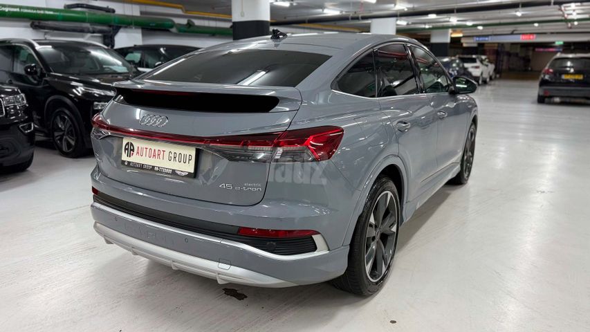 אאודי Q4 e-tron