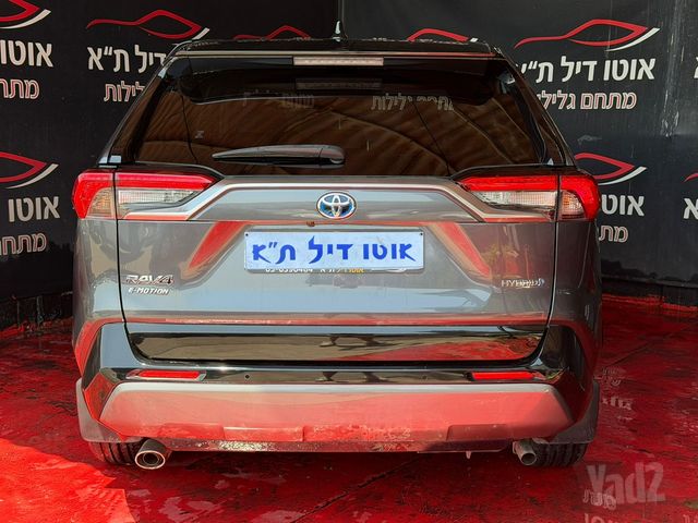 טויוטה RAV4
