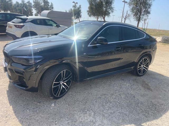 ב מ וו X6