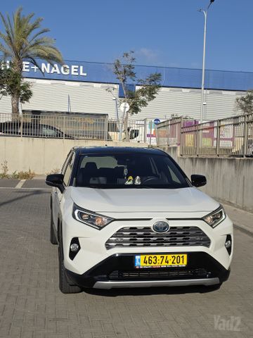 טויוטה RAV4