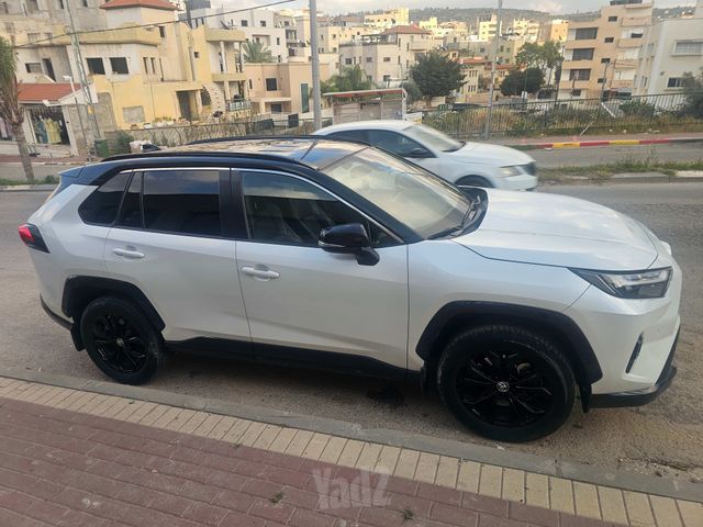 טויוטה RAV4