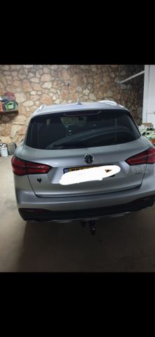מודעת רכב אם ג'י EHS PHEV