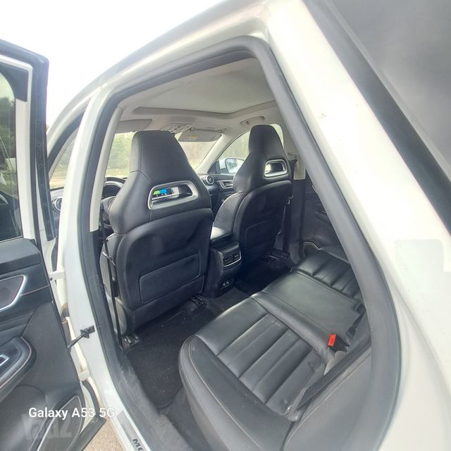 מודעת רכב אם ג'י EHS PHEV