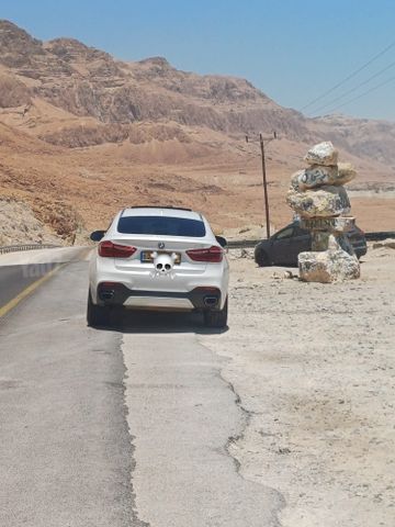 ב מ וו X6