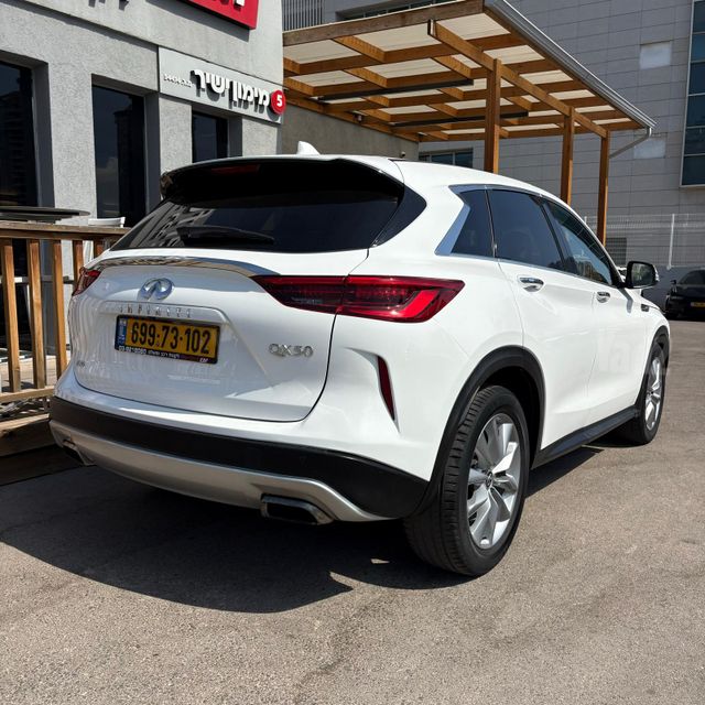 אינפיניטי QX50