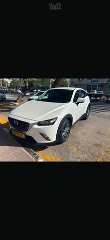 מודעת רכב מאזדה CX-3