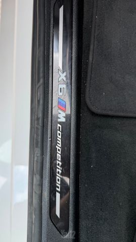 ב מ וו X6 M