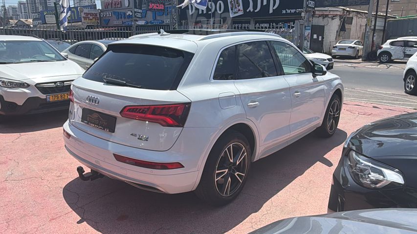 אאודי Q5