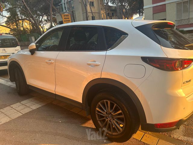 מודעת רכב מאזדה CX-5