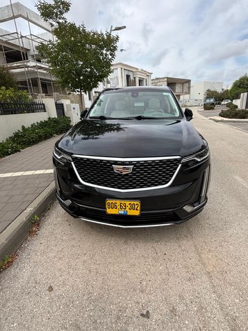 קאדילק XT6