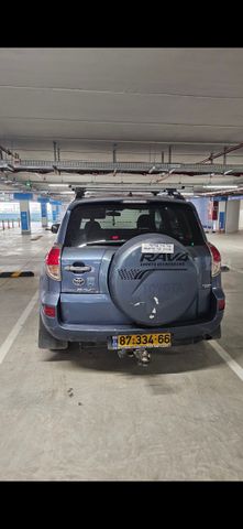 טויוטה RAV4