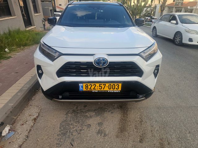 טויוטה RAV4