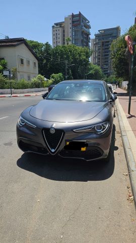 מודעת רכב אלפא רומיאו סטלביו
