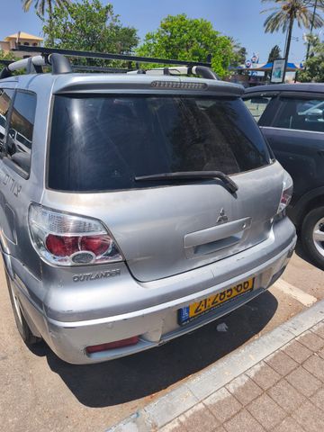 מיצובישי אאוטלנדר