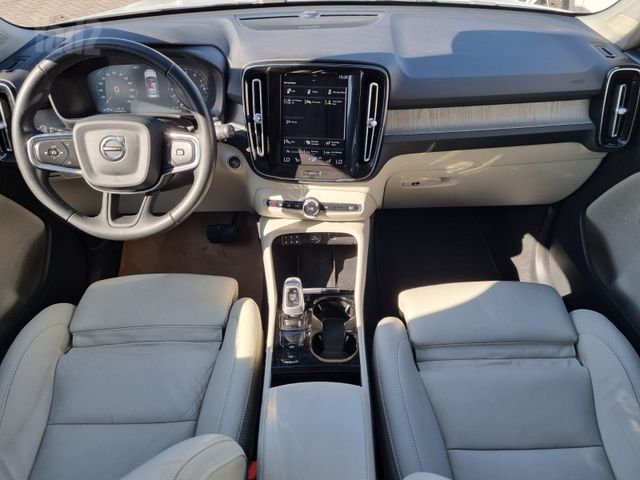 וולוו XC40