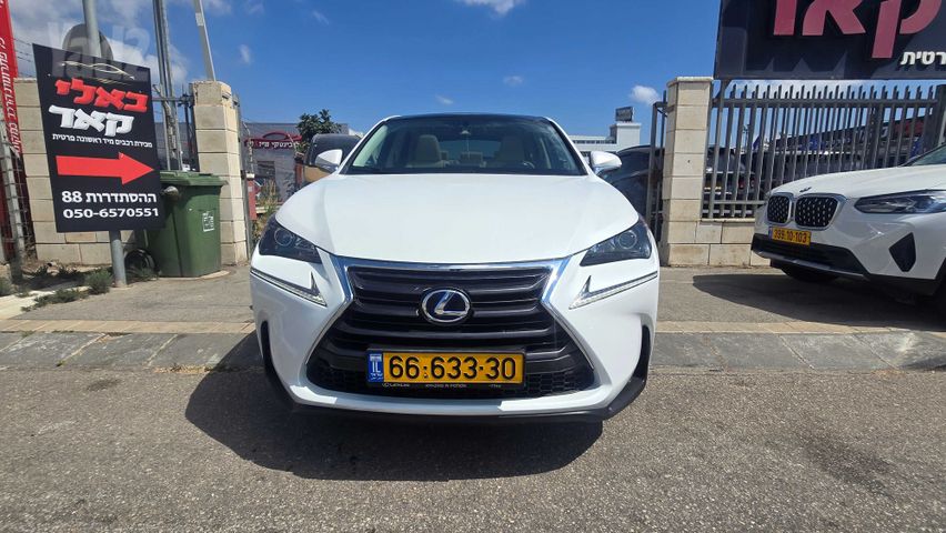 לקסוס NX