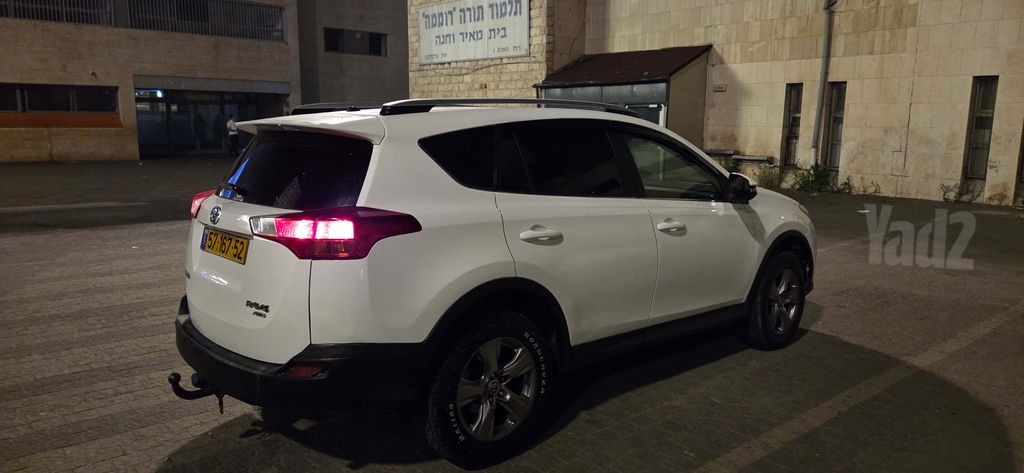 טויוטה RAV4