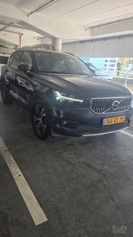 וולוו XC40