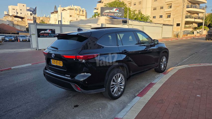 מודעת רכב טויוטה היילנדר