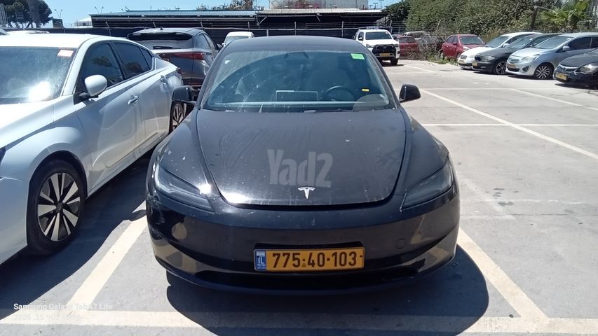 מודעת רכב טסלה מודל 3