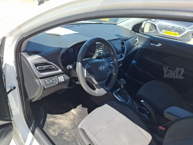 יונדאי אקסנט i25