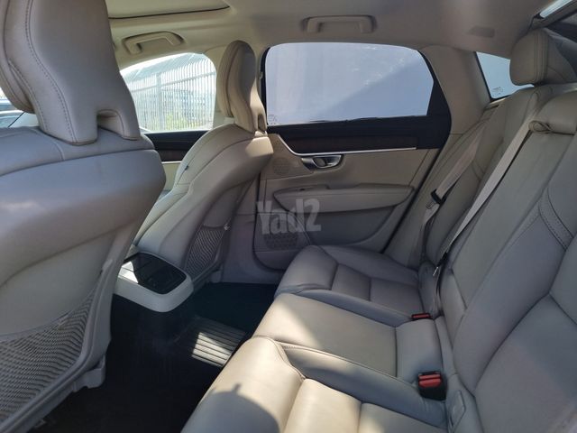 וולוו S90