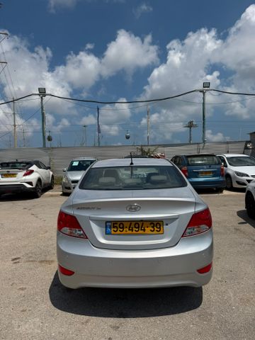 יונדאי אקסנט i25