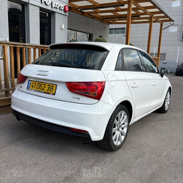אאודי A1