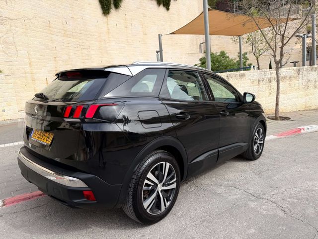פיג'ו 3008