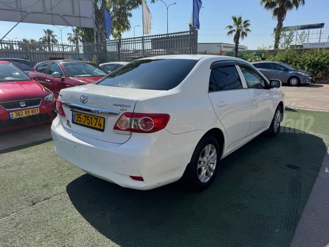 טויוטה קורולה