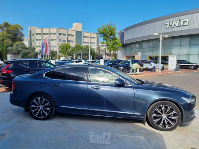 וולוו S90