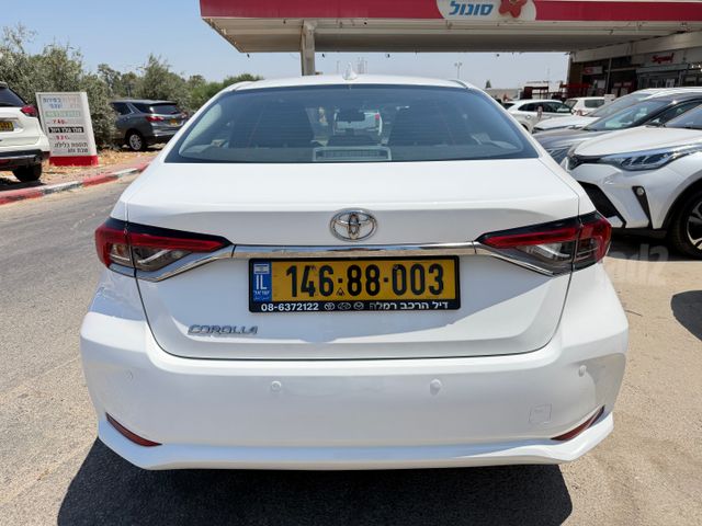טויוטה קורולה