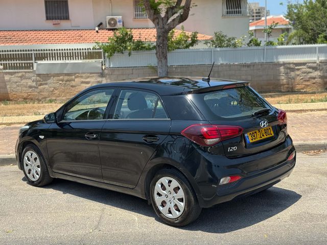 יונדאי i20