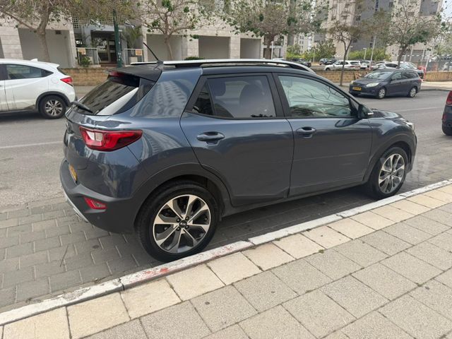 קיה סטוניק