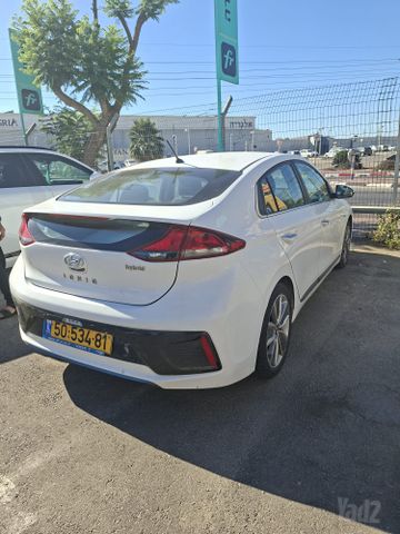 יונדאי איוניק