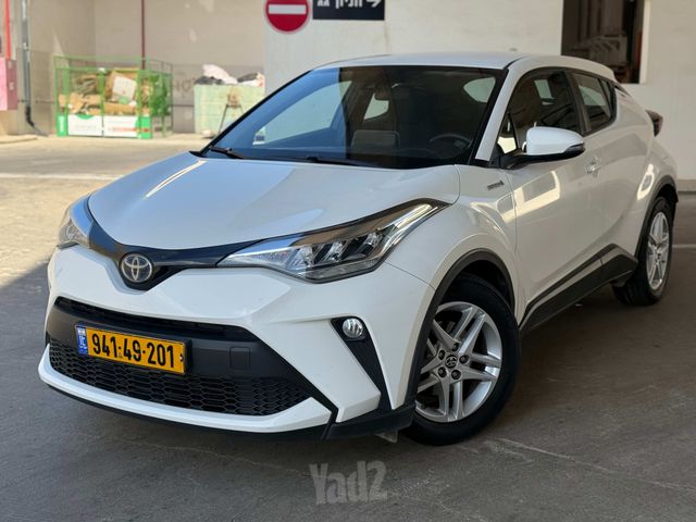 מודעת רכב טויוטה C-HR