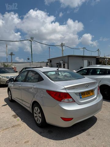 יונדאי אקסנט i25