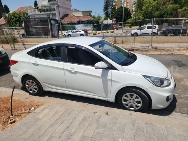יונדאי אקסנט i25