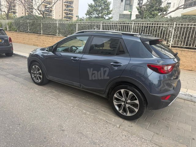 קיה סטוניק