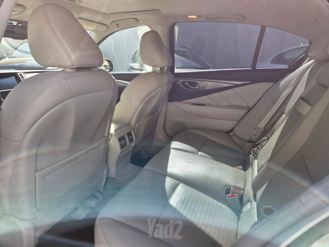 אינפיניטי Q50